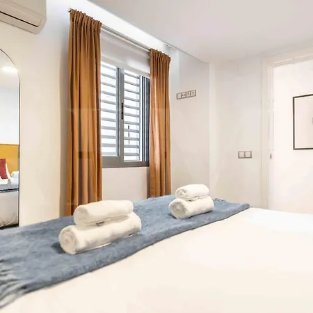 Bright Spacious Duplex With Terrace By Rems Apartament Malaga