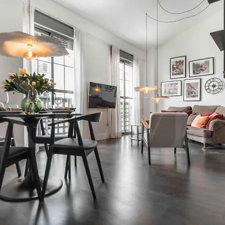 Bright Spacious Duplex With Terrace By Rems Appartement