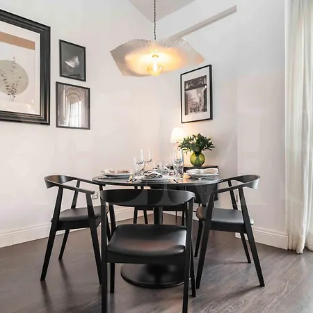 Bright Spacious Duplex With Terrace By Rems *