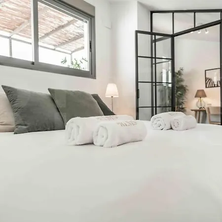 Bright Spacious Duplex With Terrace By Rems * Malaga